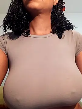 Snapshot of realsquirter chatting on 11-23-25, 08:03 realsquirter online show from 11-23-25, 08:03