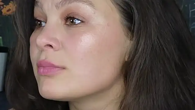 Snapshot of MadameDeFeu chatting on 11-19-25, 08:36 MadameDeFeu online show from 11-19-25, 08:36