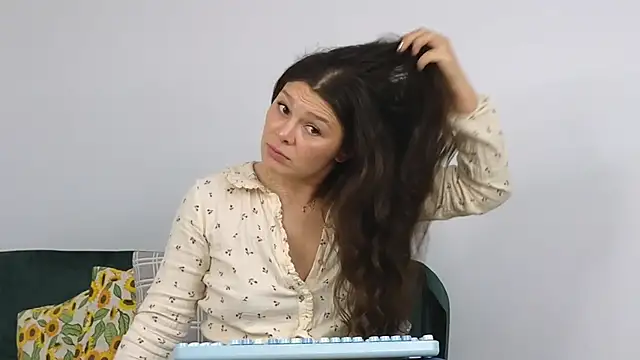 MadameDeFeu online show from 01-14-26, 07:14