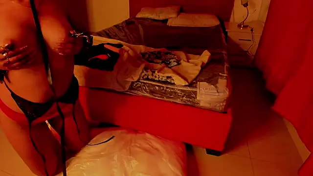 Snapshot of DakotaHoland chatting on 03-04-25, 07:08 DakotaHoland online show from 03-04-25, 07:08