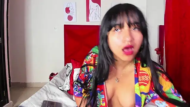 Snapshot of DakotaHoland chatting on 09-29-25, 09:25 DakotaHoland online show from 09-29-25, 09:25