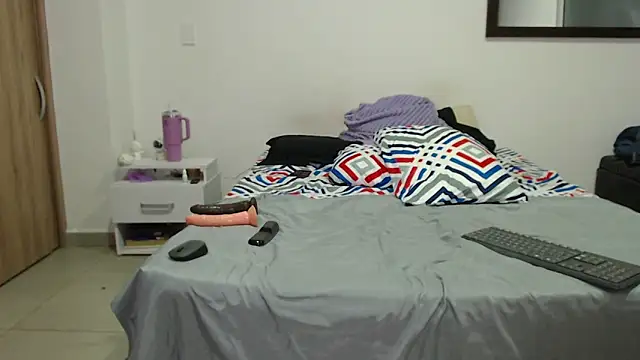 AnnieRoss69 online show from 10-30-25, 11:16