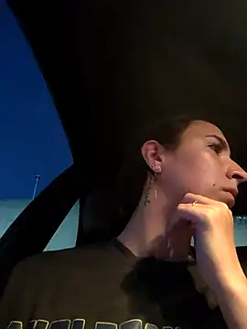 Snapshot of pleasure_of_life chatting on 03-05-25, 04:35 pleasure of life online show from 03-05-25, 04:35