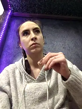 Snapshot of pleasure_of_life chatting on 11-18-25, 05:17 pleasure of life online show from 11-18-25, 05:17