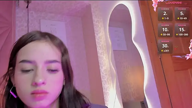 Snapshot of salome-brown chatting on 01-07-25, 03:44 salome-brown online show from 01-07-25, 03:44