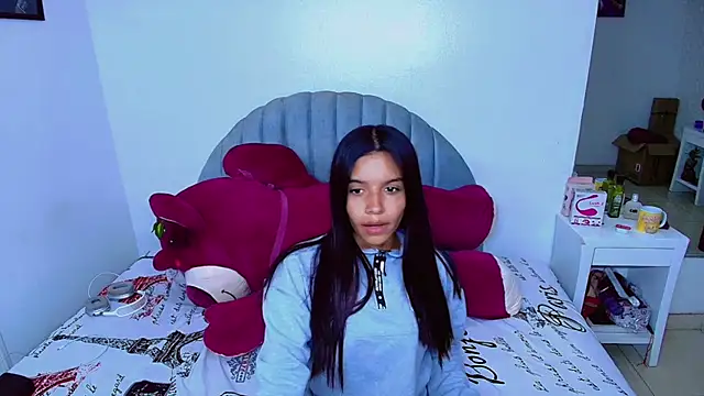 charlotte 0309 online show from 12-04-25, 08:50