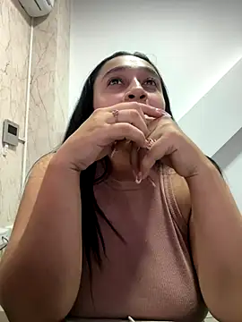 Snapshot of cata_megan chatting on 12-03-24, 07:32 cata megan online show from 12-03-24, 07:32