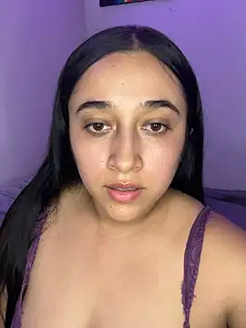 Snapshot of cata_megan chatting on 12-23-24, 10:44 cata megan online show from 12-23-24, 10:44