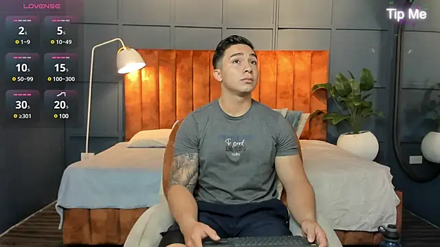 Ryan Hunt online show from 01-31-25, 01:23