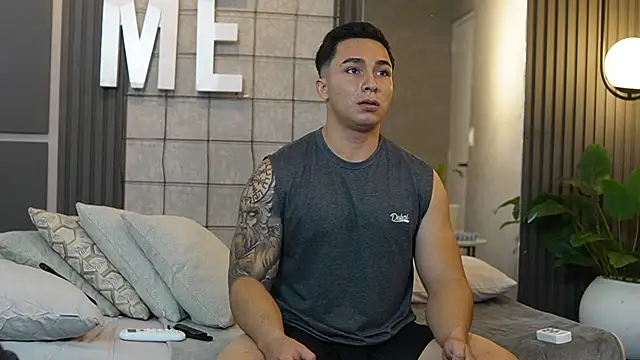 Ryan Hunt online show from 03-04-25, 02:53