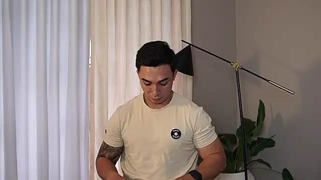 Ryan Hunt online show from 10-18-25, 06:52