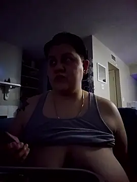 Snapshot of DevilDahm chatting on 12-02-24, 03:58 DevilDahm online show from 12-02-24, 03:58