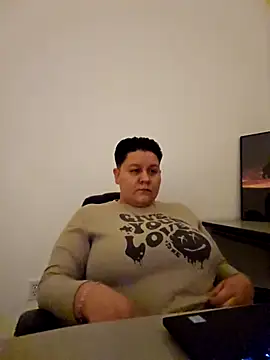 Snapshot of DevilDahm chatting on 12-07-24, 07:10 DevilDahm online show from 12-07-24, 07:10