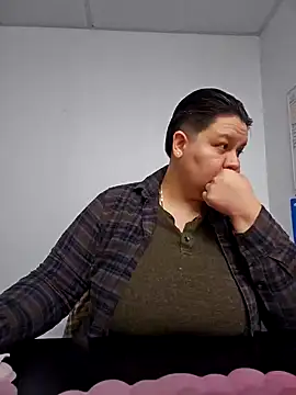 Snapshot of DevilDahm chatting on 01-06-25, 04:13 DevilDahm online show from 01-06-25, 04:13