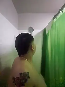 Snapshot of DevilDahm chatting on 01-10-25, 01:52 DevilDahm online show from 01-10-25, 01:52