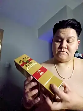 Snapshot of DevilDahm chatting on 01-11-25, 03:13 DevilDahm online show from 01-11-25, 03:13