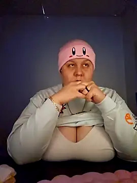 Snapshot of DevilDahm chatting on 01-11-25, 05:18 DevilDahm online show from 01-11-25, 05:18