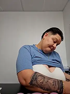 Snapshot of DevilDahm chatting on 01-31-25, 06:25 DevilDahm online show from 01-31-25, 06:25