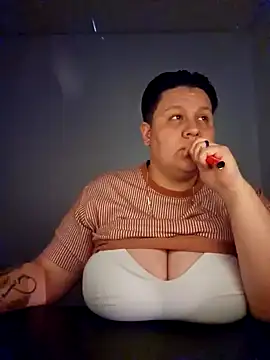 Snapshot of DevilDahm chatting on 02-10-25, 05:30 DevilDahm online show from 02-10-25, 05:30