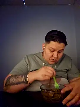 Snapshot of DevilDahm chatting on 02-19-25, 09:36 DevilDahm online show from 02-19-25, 09:36