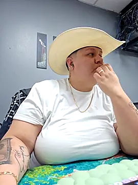 Snapshot of DevilDahm chatting on 09-30-25, 05:18 DevilDahm online show from 09-30-25, 05:18