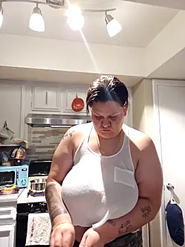 Snapshot of DevilDahm chatting on 10-05-25, 01:48 DevilDahm online show from 10-05-25, 01:48