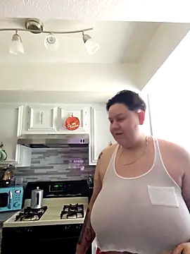 Snapshot of DevilDahm chatting on 10-05-25, 05:55 DevilDahm online show from 10-05-25, 05:55