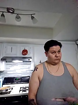 Snapshot of DevilDahm chatting on 10-08-25, 01:36 DevilDahm online show from 10-08-25, 01:36