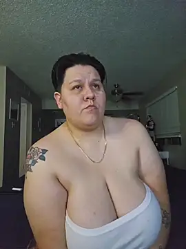 Snapshot of DevilDahm chatting on 11-05-25, 06:35 DevilDahm online show from 11-05-25, 06:35