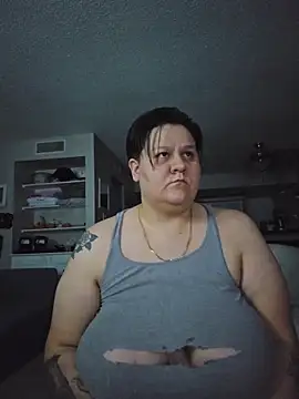 Snapshot of DevilDahm chatting on 11-26-25, 04:24 DevilDahm online show from 11-26-25, 04:24