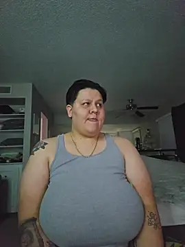 Snapshot of DevilDahm chatting on 12-04-25, 06:12 DevilDahm online show from 12-04-25, 06:12