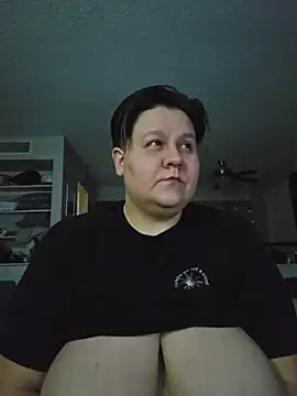 Snapshot of DevilDahm chatting on 12-05-25, 05:05 DevilDahm online show from 12-05-25, 05:05