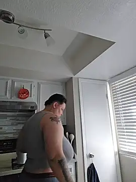 Snapshot of DevilDahm chatting on 12-15-25, 09:41 DevilDahm online show from 12-15-25, 09:41