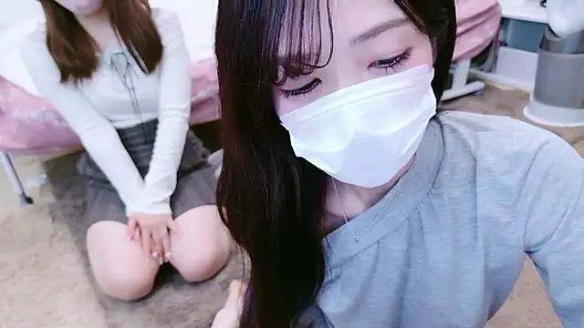 Snapshot of oxo_yuna_oxo chatting on 03-30-26, 01:23 oxo yuna oxo online show from 03-30-26, 01:23