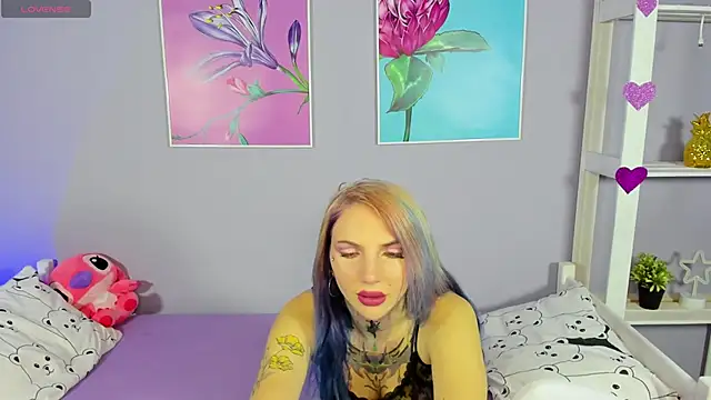 Snapshot of AnneTenet chatting on 12-05-24, 07:38 AnneTenet online show from 12-05-24, 07:38