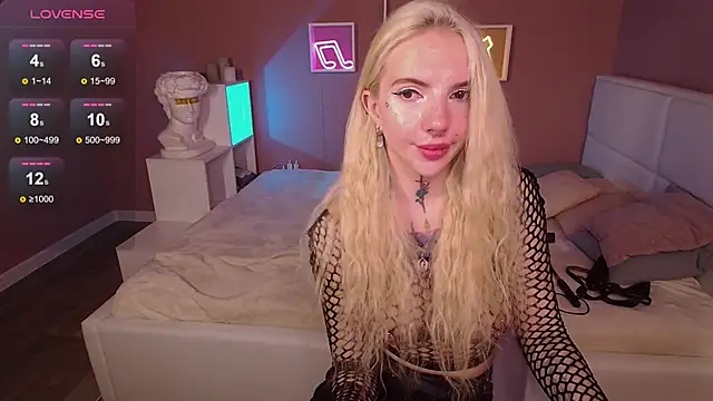 Snapshot of AnneTenet chatting on 03-09-25, 10:19 AnneTenet online show from 03-09-25, 10:19