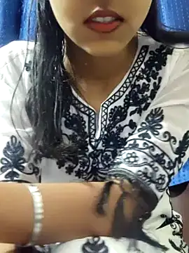Snapshot of Miss_saniya chatting on 12-29-24, 03:11 Miss saniya online show from 12-29-24, 03:11