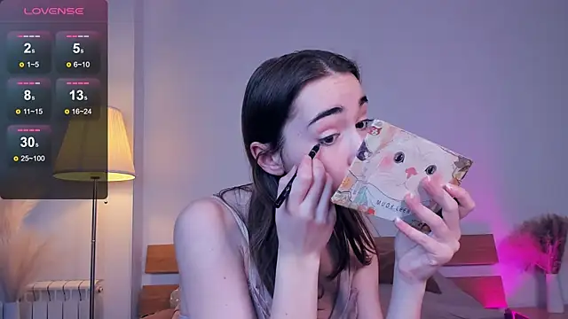 PollyBeev online show from 02-13-25, 11:17