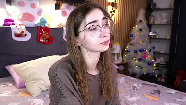 PollyBeev online show from 11-30-25, 08:18