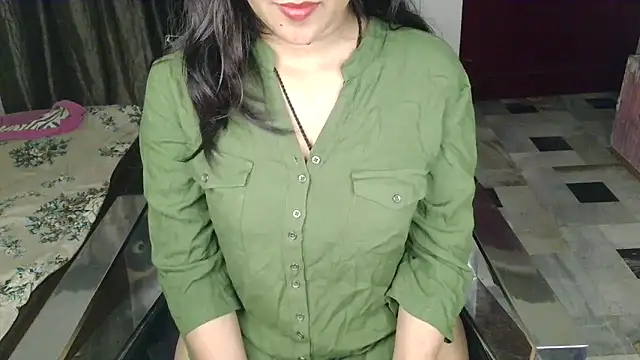 aarushi sharmaa online show from 11-21-25, 04:38