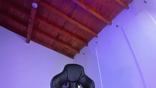 Snapshot of Daila_20_ chatting on 10-23-25, 01:10 Daila 20 online show from 10-23-25, 01:10