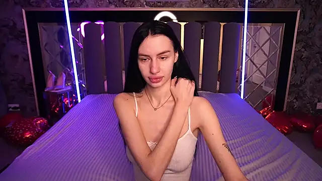 Snow WhiteeeX online show from 02-12-26, 06:41