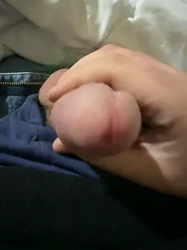 Snapshot of reelciii21 chatting on 02-24-25, 09:31 reelciii21 online show from 02-24-25, 09:31