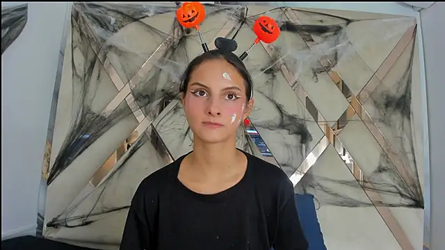 ninaht online show from 10-24-25, 08:49