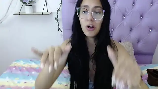 Snapshot of Freyja_01 chatting on 12-16-25, 10:48 Freyja 01 online show from 12-16-25, 10:48