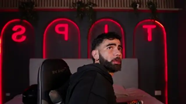 Austin bolt online show from 11-21-25, 02:32