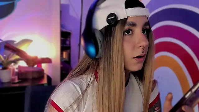 Alice woodville online show from 09-11-25, 08:53