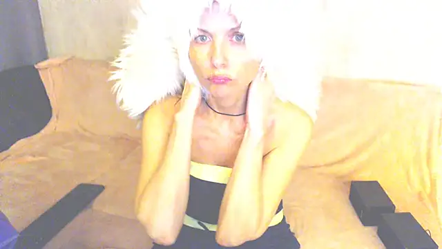 Elizabe th online show from 09-11-25, 01:17