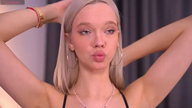  AlinaBailey online show from 04-23-26, 08:13