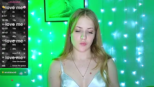 Snapshot of PureAlisMiracle chatting on 02-10-25, 11:13 PureAlisMiracle online show from 02-10-25, 11:13